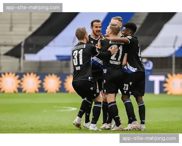 CF蒙特利尔5-2-3阵型奏效，快速反击战术三球零封纽约红牛